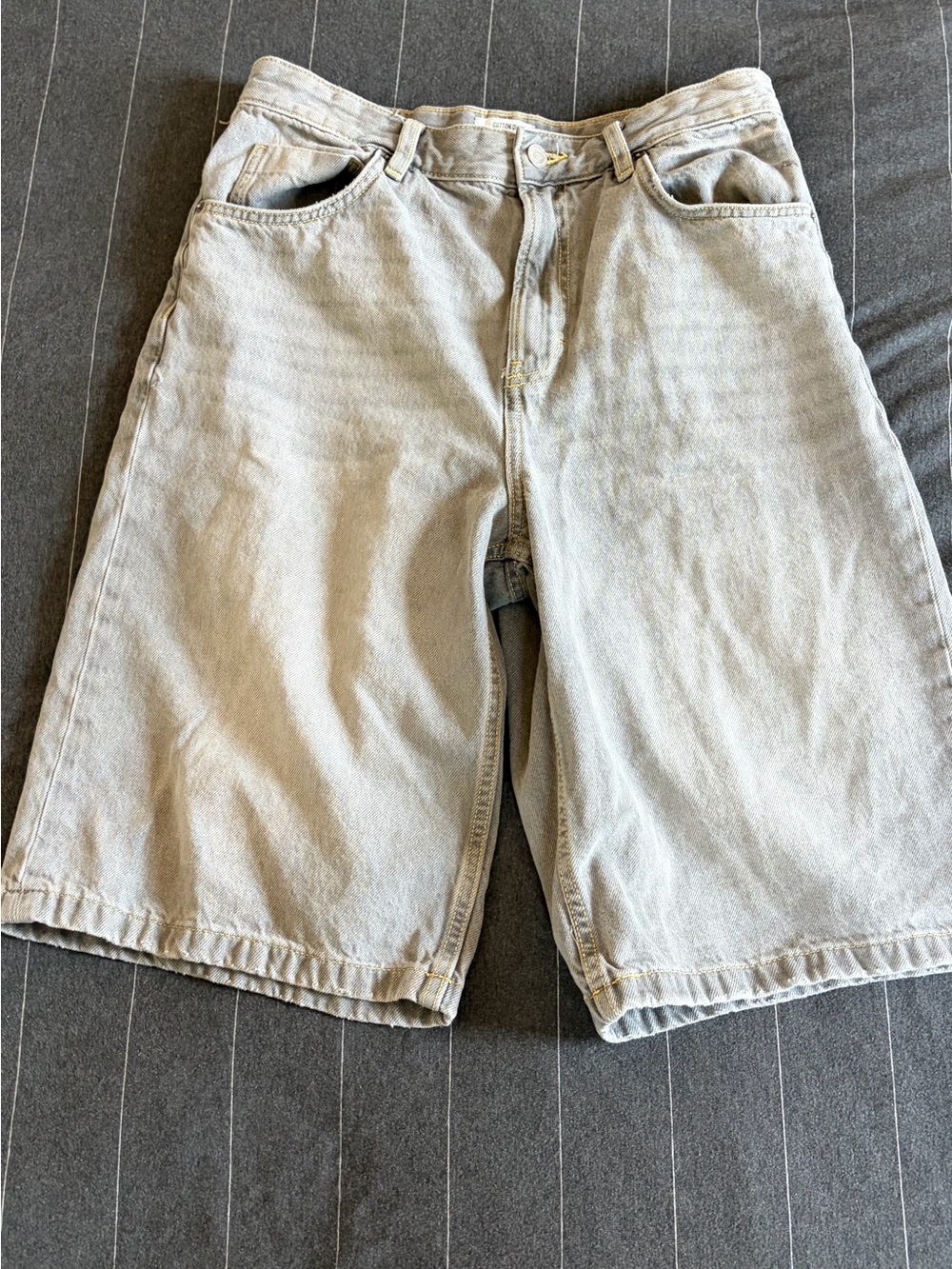 Cotton On Light Gray Men’s Denim Shorts
